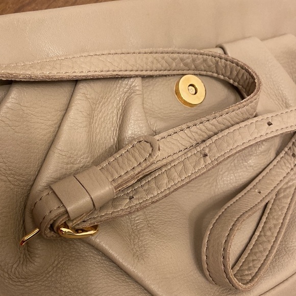 Bardot Rose Women’s Medium Tan Vegan Leather Satchel Shoulder Bag. - Picture 11 of 12